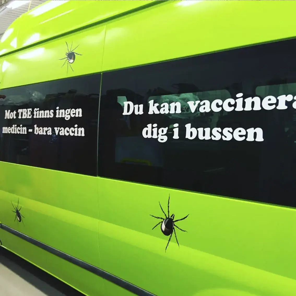 Vaccin-bussens dekaler